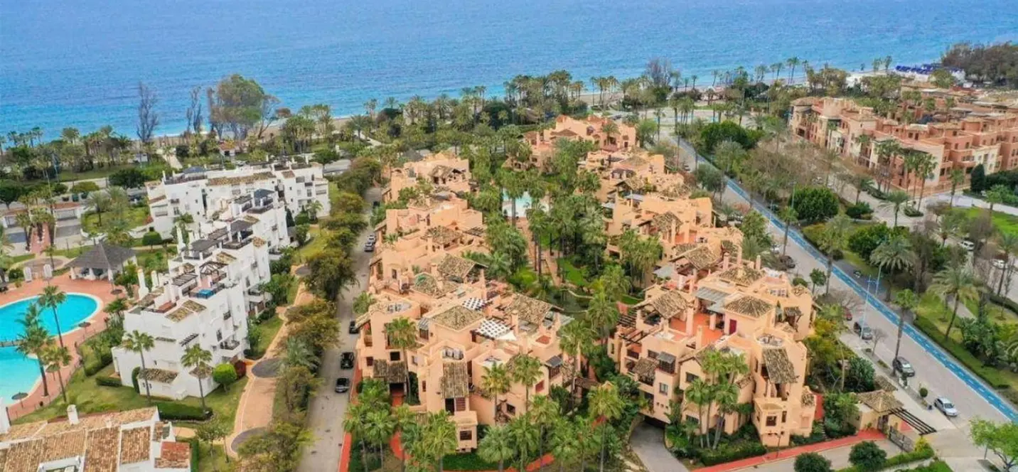 Venta de apartamento en planta baja en San Pedro de Alcántara 0