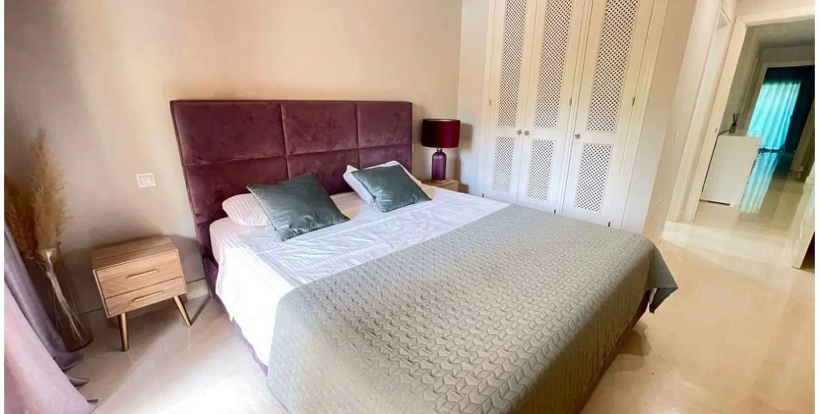 Venta de apartamento en planta baja en San Pedro de Alcántara 10