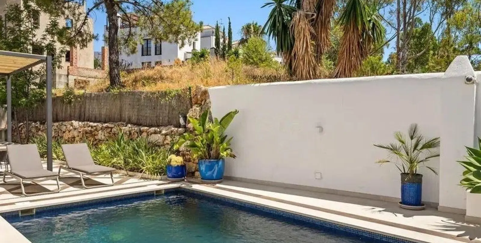 Venta de villa independiente en Selwo 3