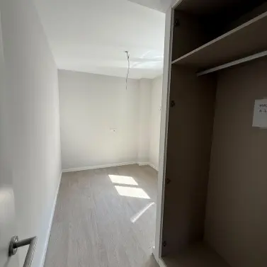 Sale of middle floor apartment in Las Lagunas
