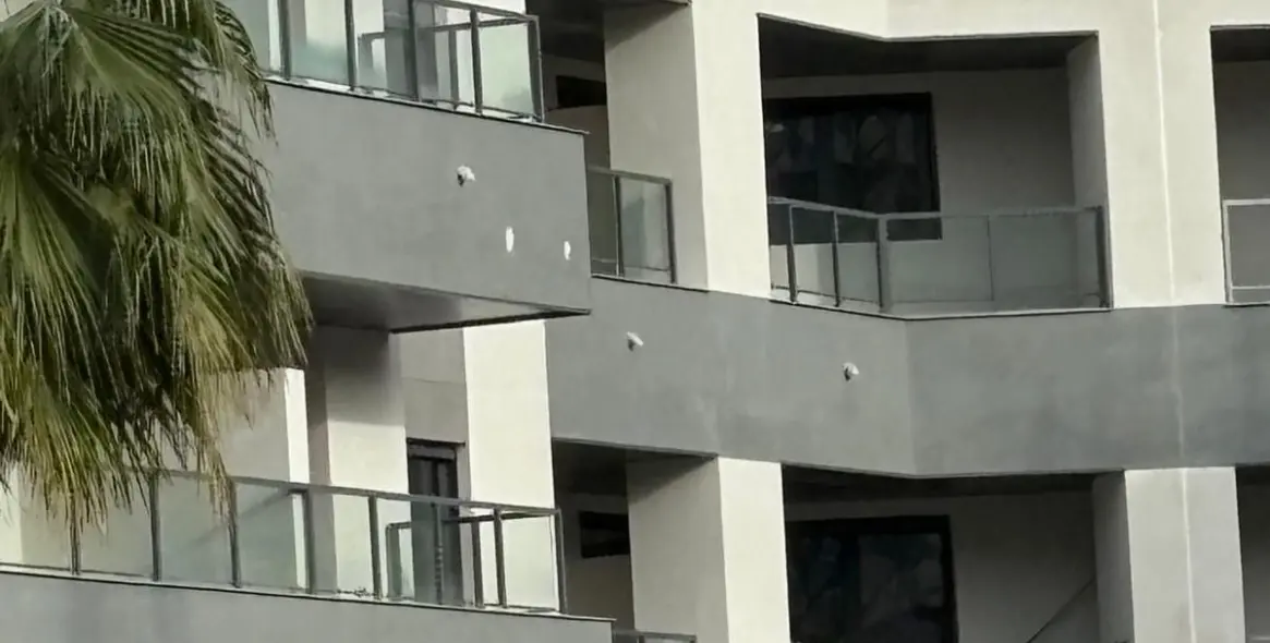 Sale of middle floor apartment in Las Lagunas 10