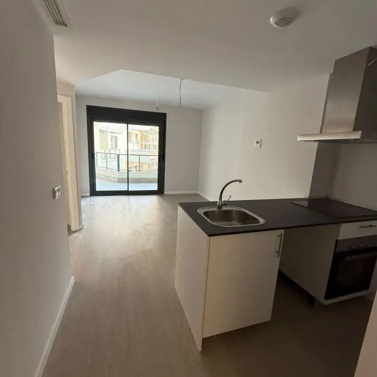 Продажа апартаментов на среднем этаже в Las Lagunas