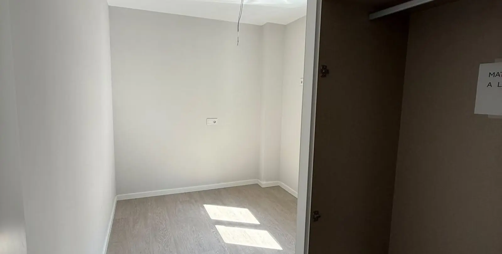 Sale of middle floor apartment in Las Lagunas 6