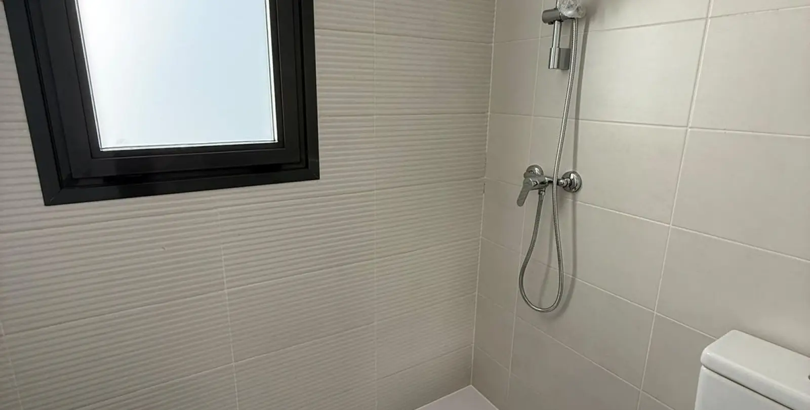 Sale of middle floor apartment in Las Lagunas 29