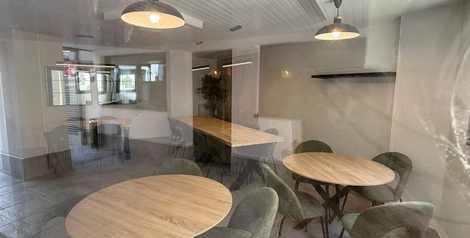 Sale of middle floor apartment in Las Lagunas 40