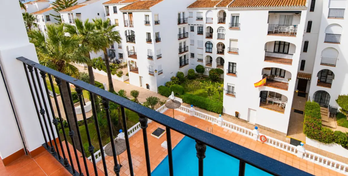 Sale of penthouse duplex in San Luis de Sabinillas 19