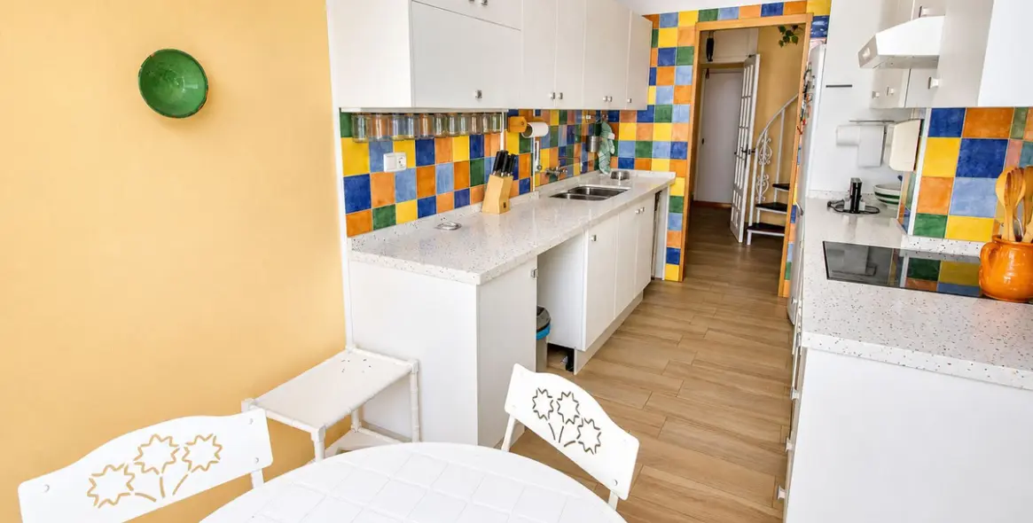 Sale of penthouse duplex in San Luis de Sabinillas 46