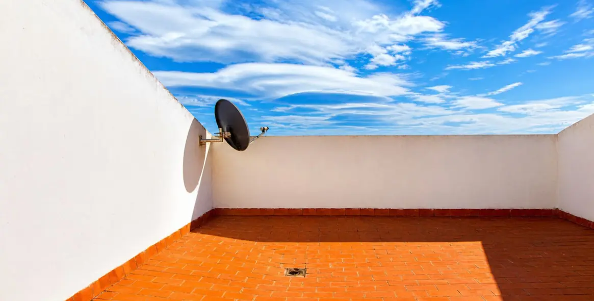 Sale of penthouse duplex in San Luis de Sabinillas 65