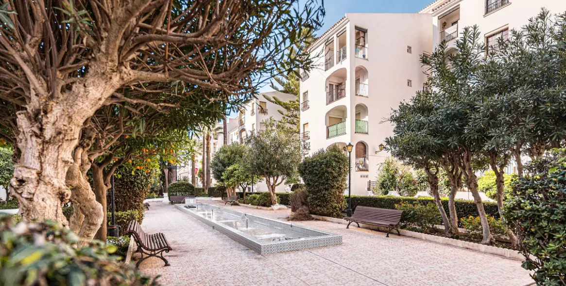Sale of penthouse duplex in San Luis de Sabinillas 73