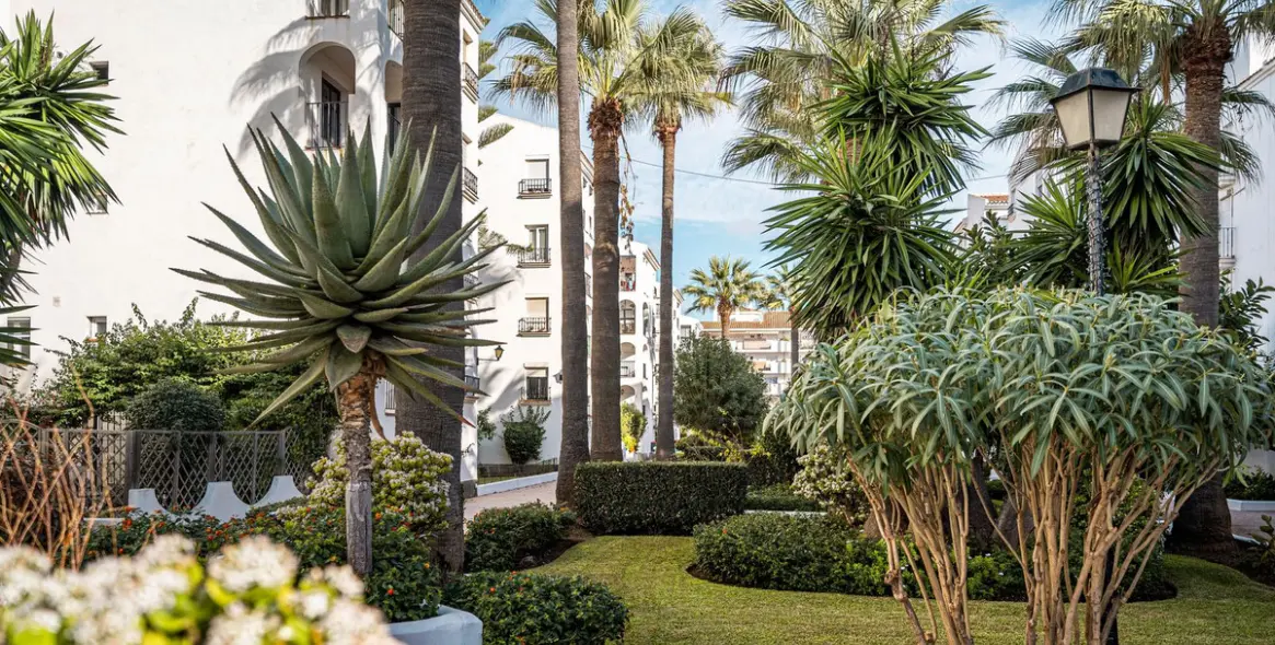 Sale of penthouse duplex in San Luis de Sabinillas 78