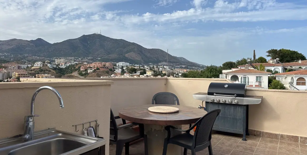 Sale of penthouse in Fuengirola 2