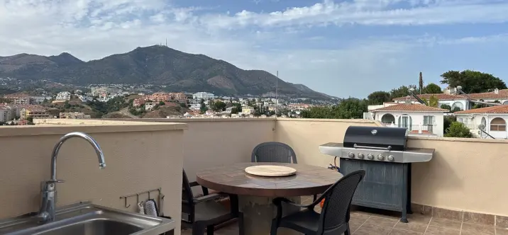Sale of penthouse in Fuengirola 1