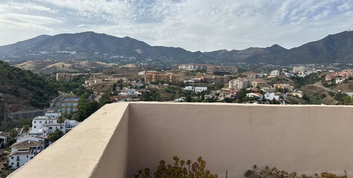 Sale of penthouse in Fuengirola 3