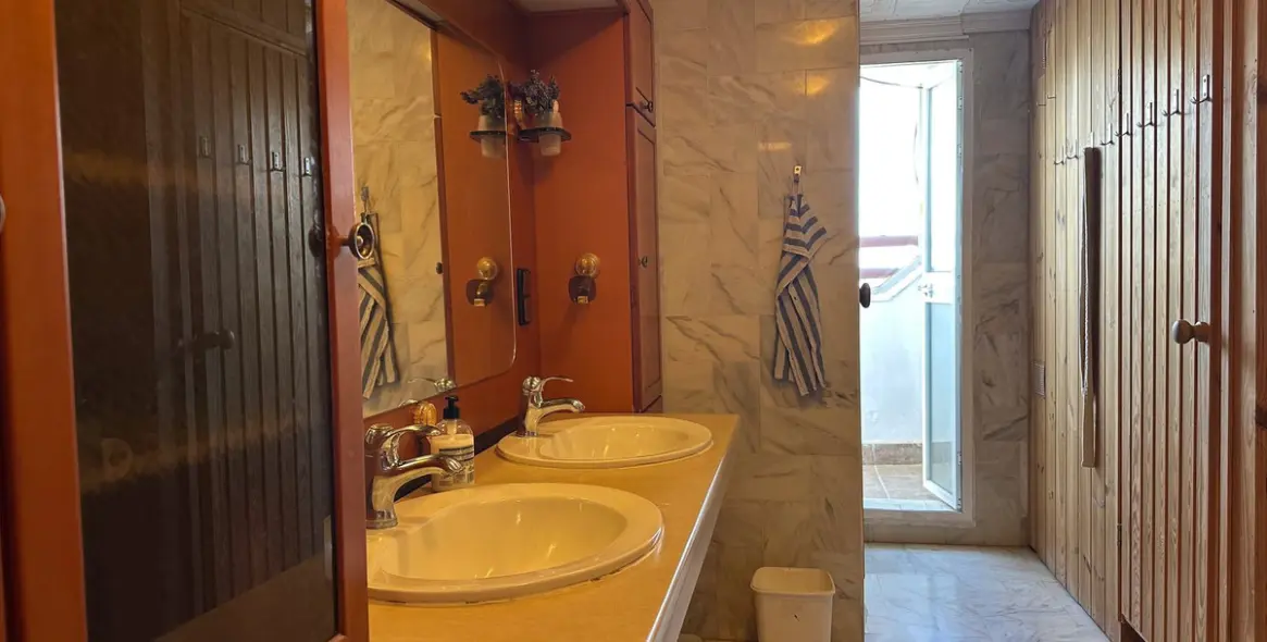 Sale of penthouse in Fuengirola 12