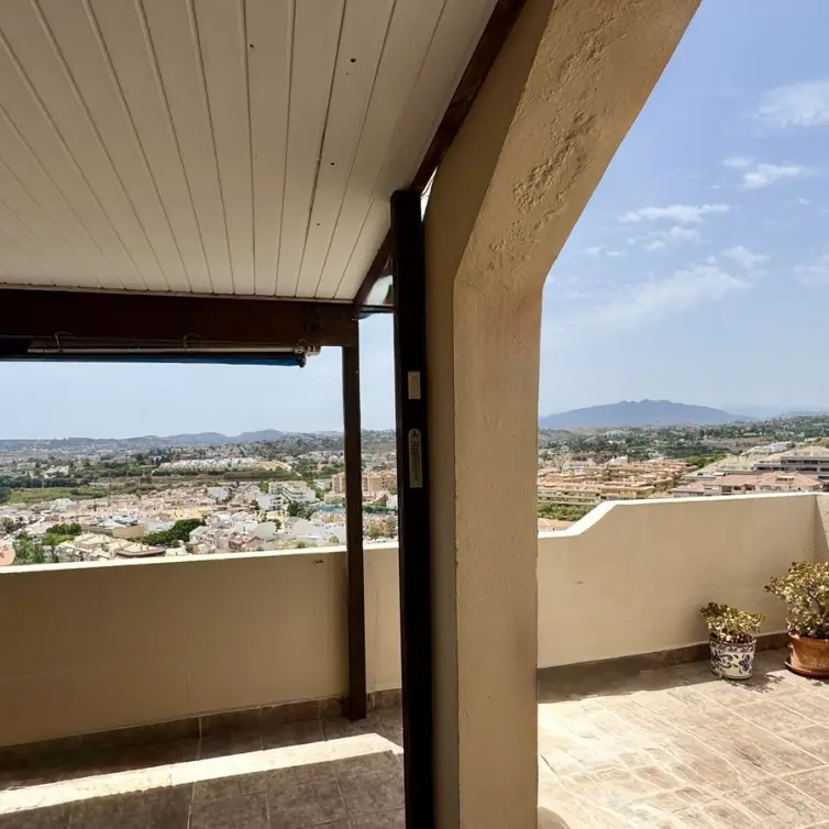 Sale of penthouse in Fuengirola