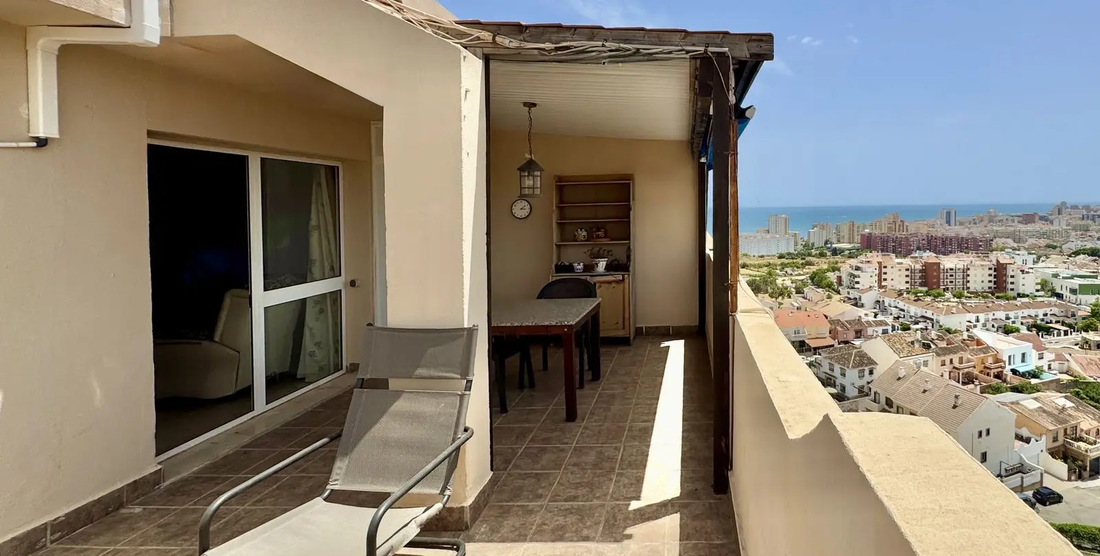 Sale of penthouse in Fuengirola 10