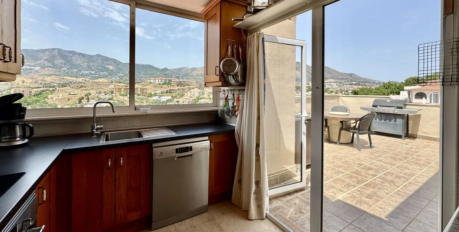 Sale of penthouse in Fuengirola 27