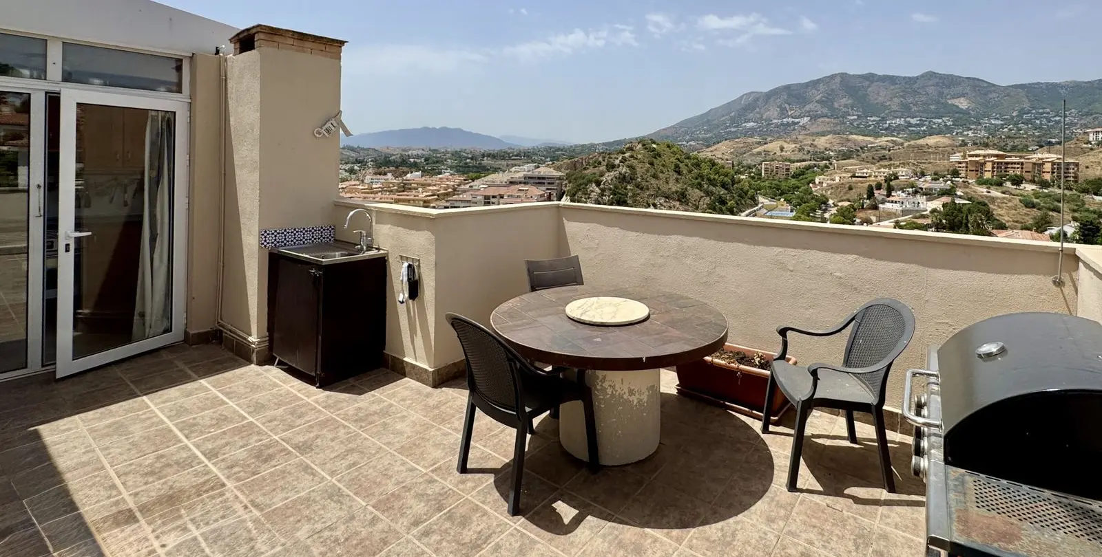 Sale of penthouse in Fuengirola 28
