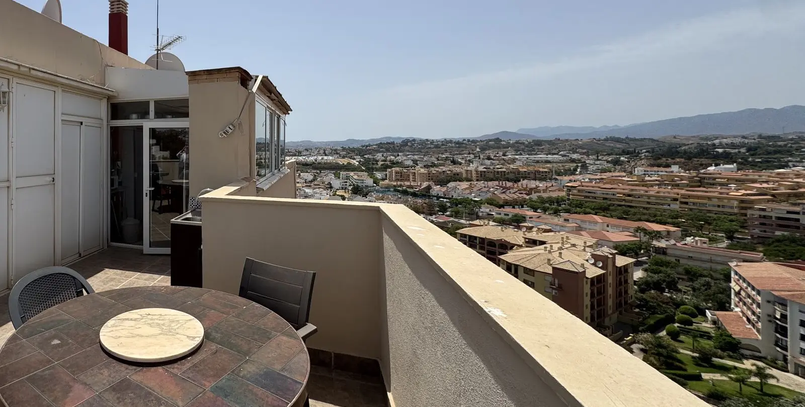 Sale of penthouse in Fuengirola 31