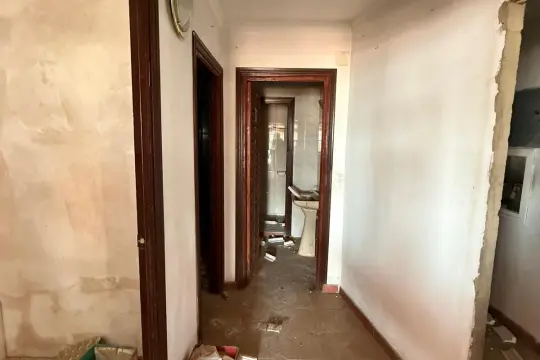 Image 6 thumb