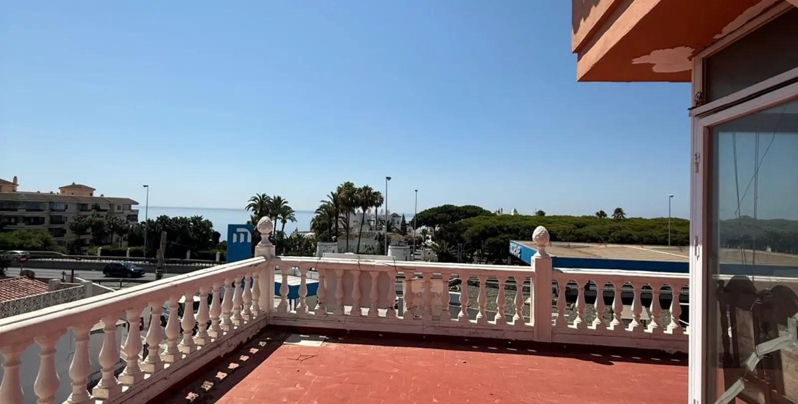Продажа коммерческого помещения в Mijas Costa 12