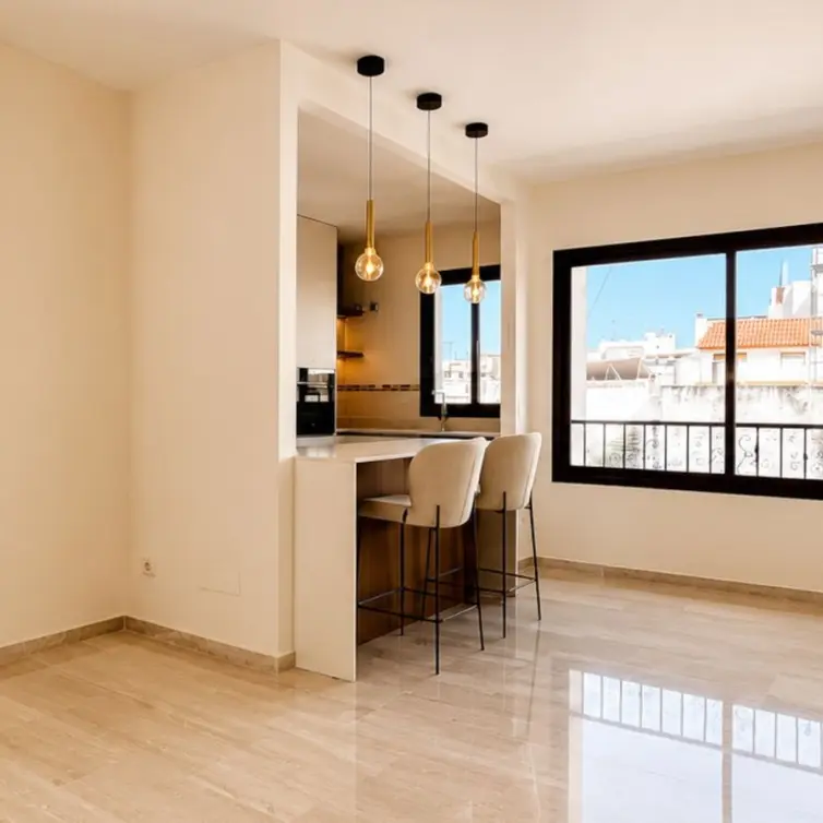 Продажа апартаментов на среднем этаже в Estepona