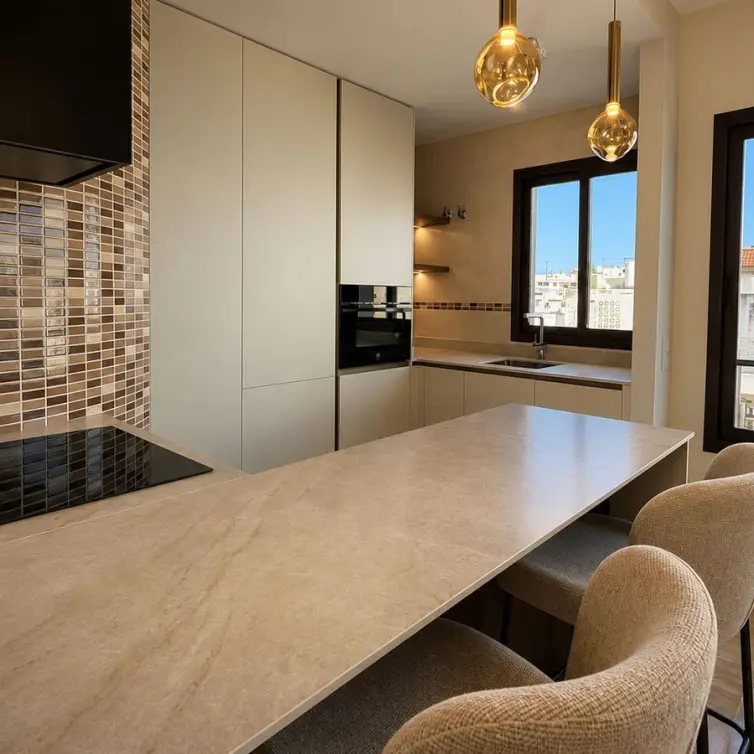 Продажа апартаментов на среднем этаже в Estepona