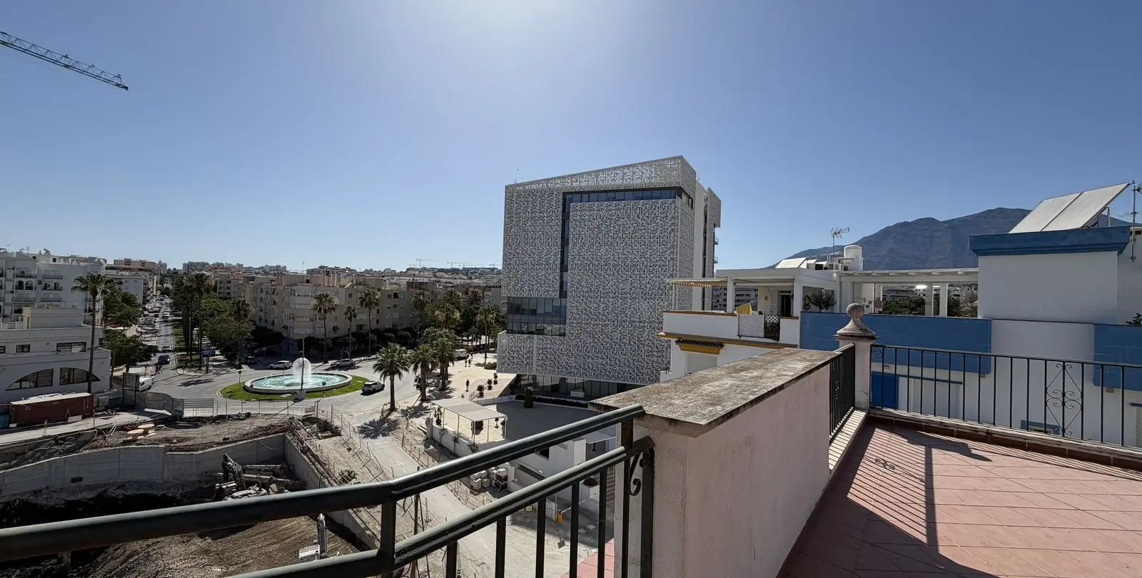 Продажа апартаментов на среднем этаже в Estepona 18
