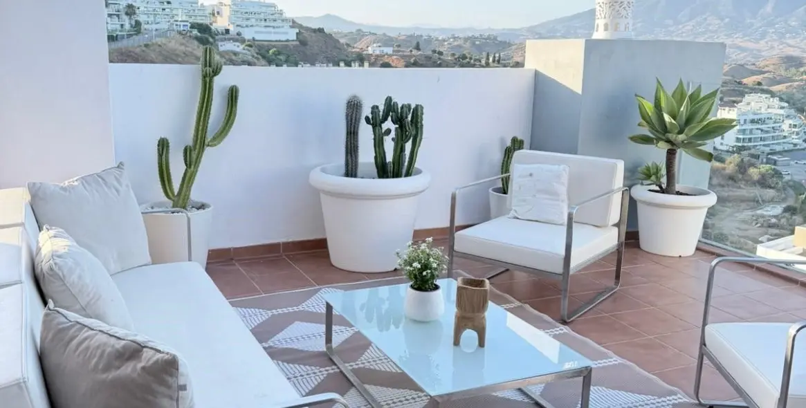 Venta de apartamento en planta media en Calanova Golf 1
