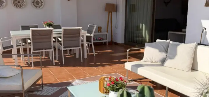Venta de apartamento en planta media en Calanova Golf 1