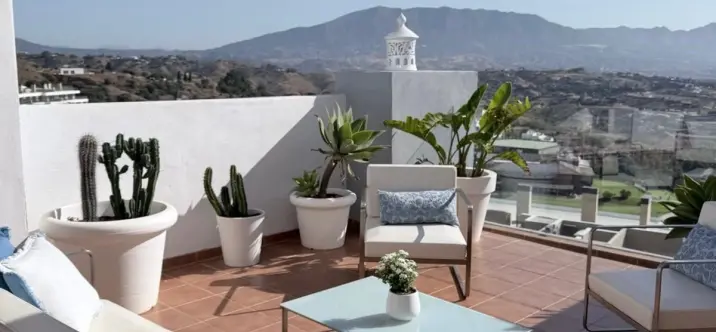 Venta de apartamento en planta media en Calanova Golf 2