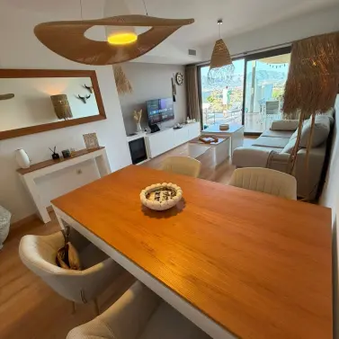 Venta de apartamento en planta media en Calanova Golf