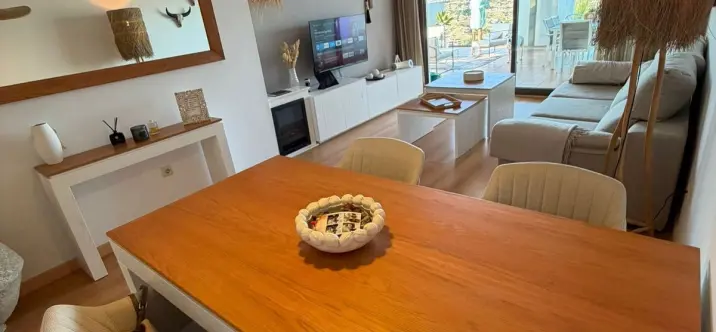 Venta de apartamento en planta media en Calanova Golf 4