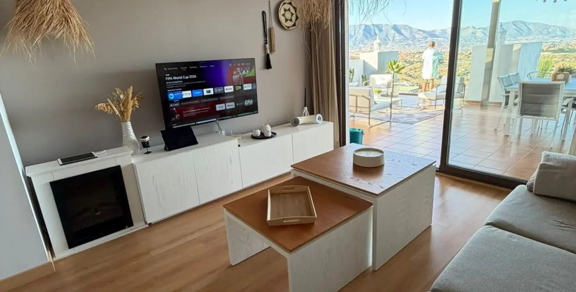 Venta de apartamento en planta media en Calanova Golf 7