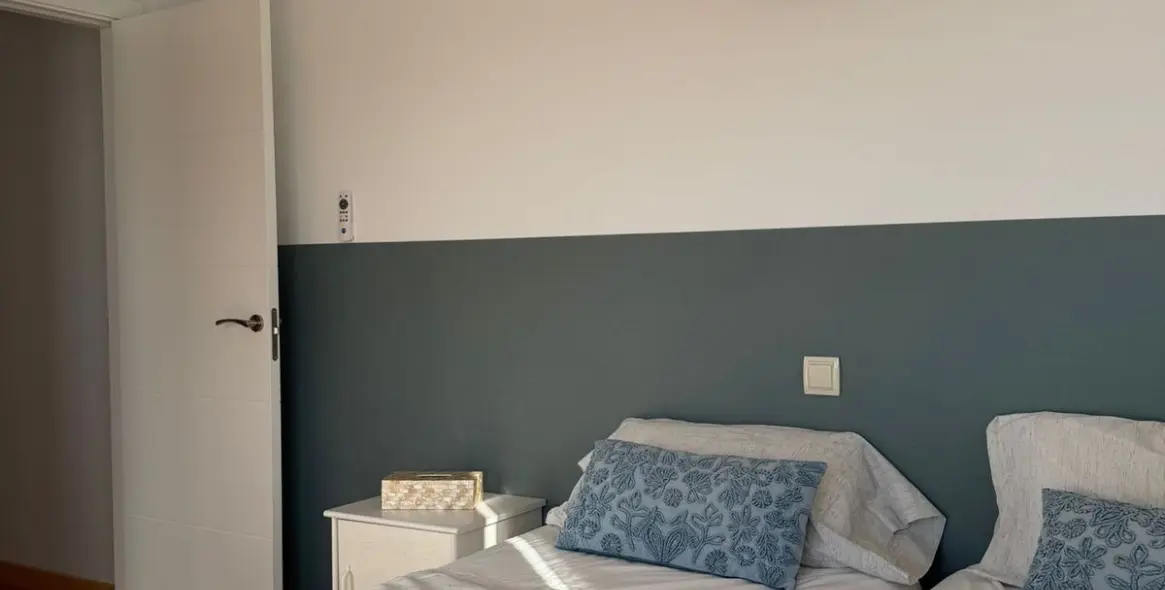 Venta de apartamento en planta media en Calanova Golf 23