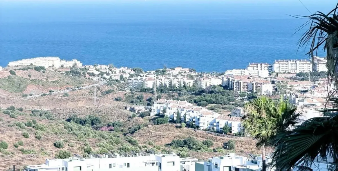 Venta de apartamento en planta media en Calanova Golf 45