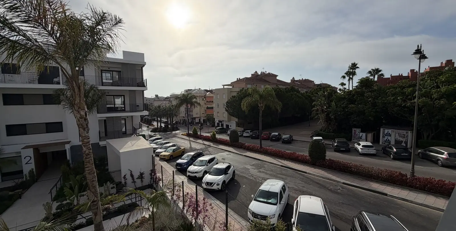 Продажа апартаментов на среднем этаже в Estepona 14