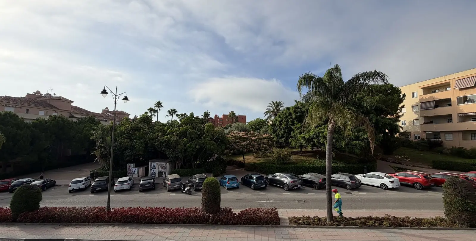 Продажа апартаментов на среднем этаже в Estepona 30