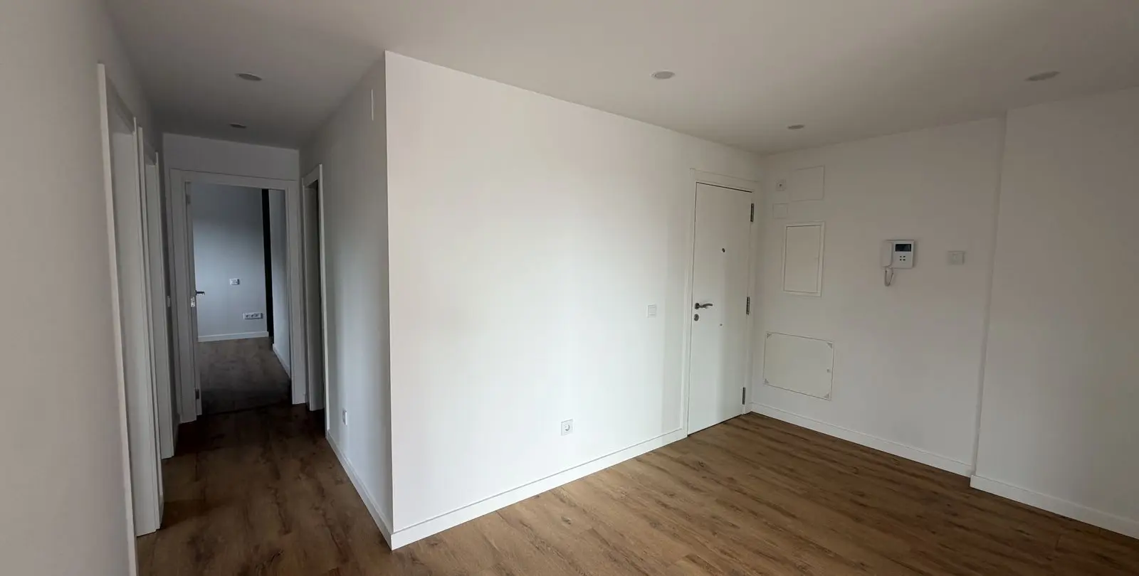 Продажа апартаментов на среднем этаже в Estepona 33