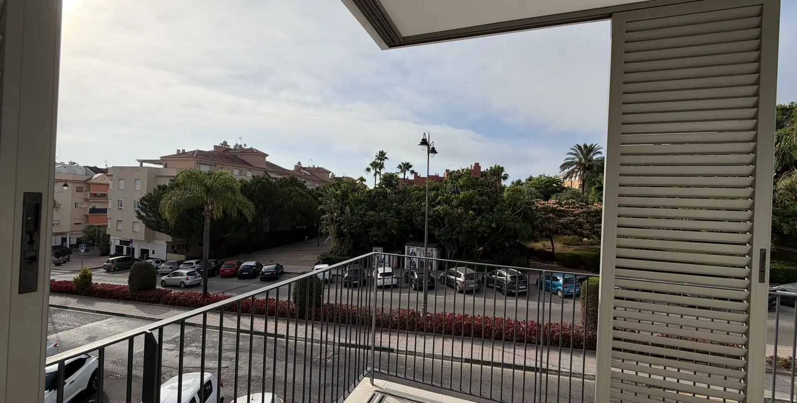 Продажа апартаментов на среднем этаже в Estepona 21