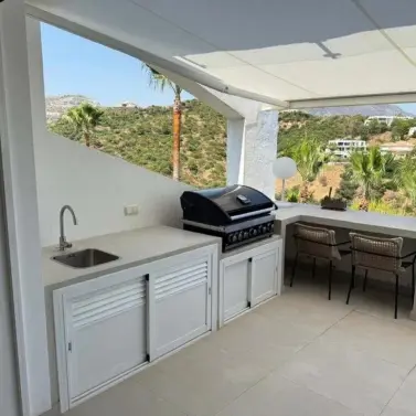 Sale of penthouse duplex in La Quinta