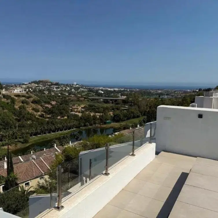 Sale of penthouse duplex in La Quinta