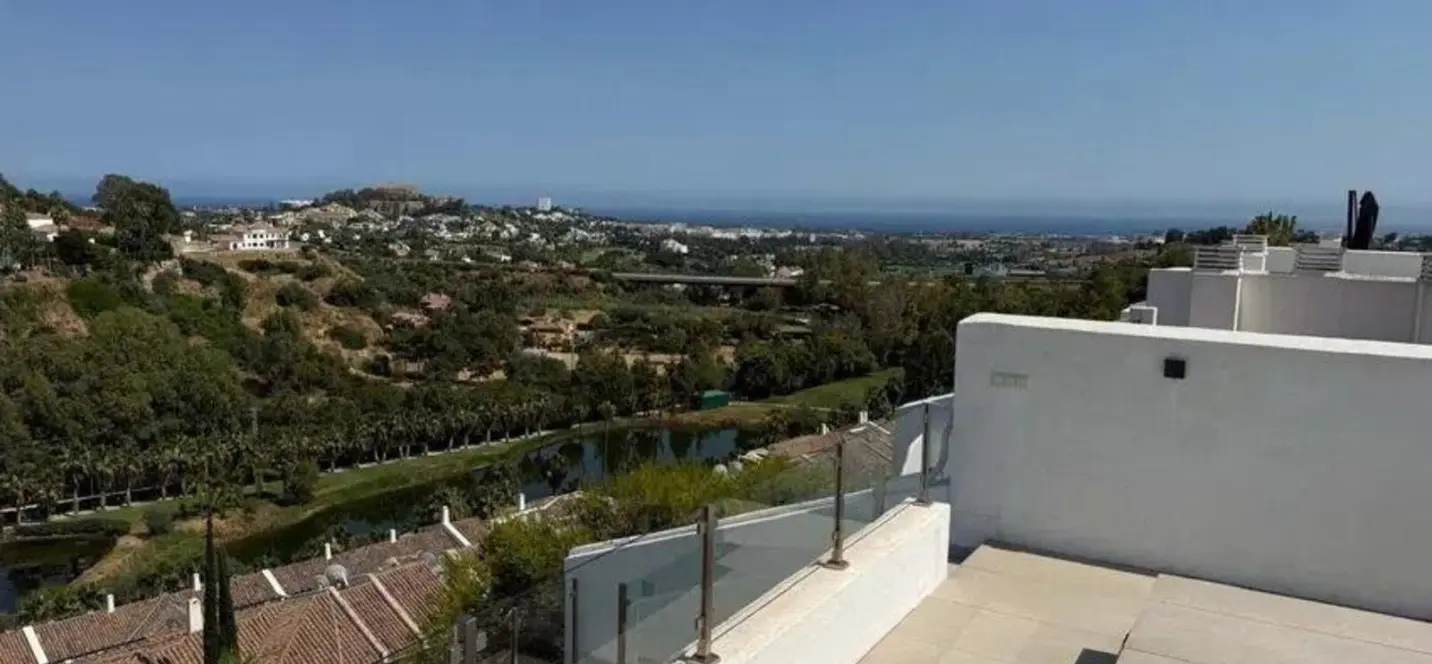 Sale of penthouse duplex in La Quinta 0