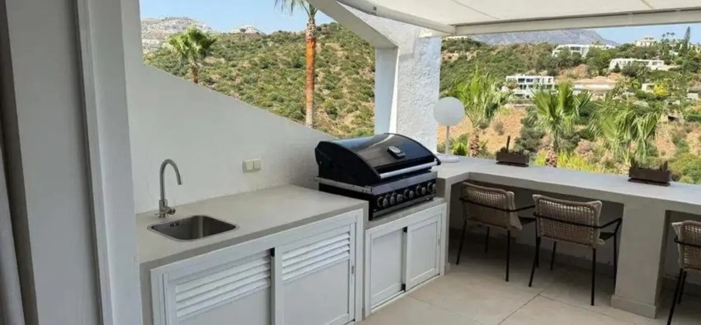 Sale of penthouse duplex in La Quinta 1
