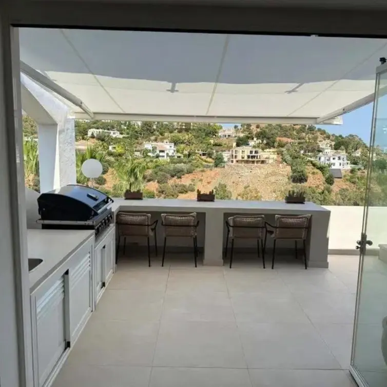 Sale of penthouse duplex in La Quinta