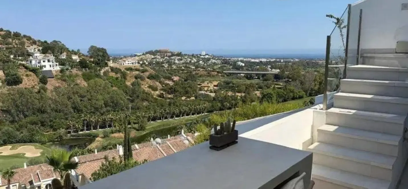 Sale of penthouse duplex in La Quinta 4