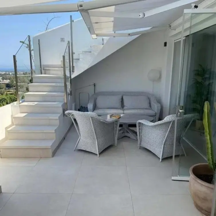 Sale of penthouse duplex in La Quinta