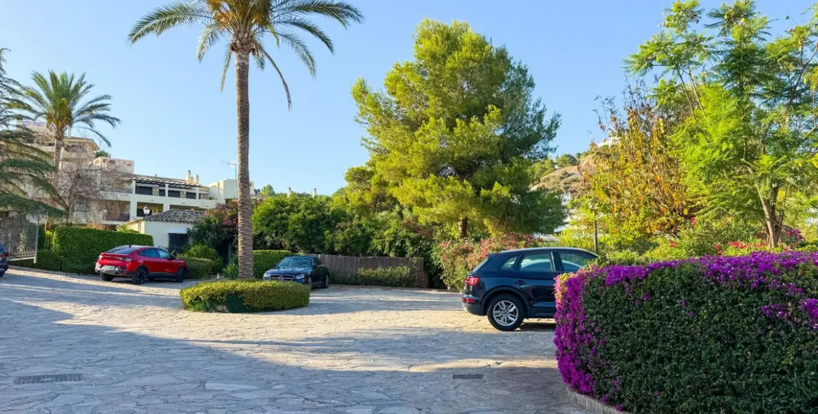 Продажа таунхауса в Los Almendros 18