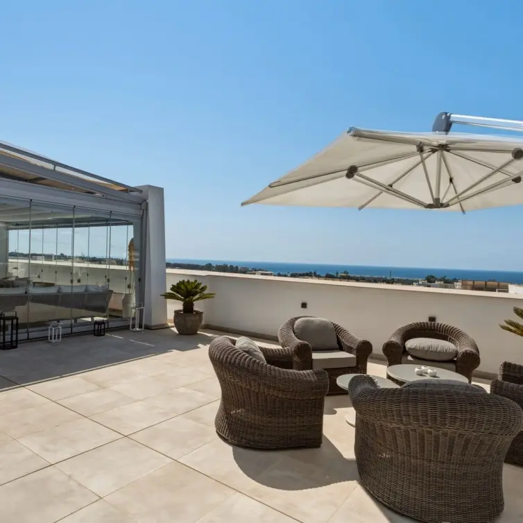 Sale of penthouse in Selwo