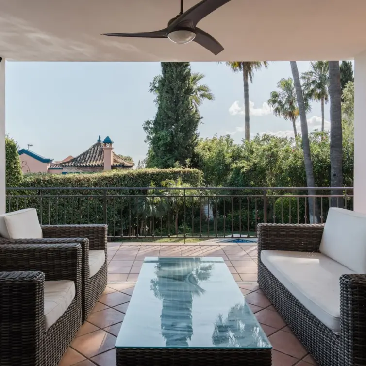 Sale of detached villa in El Rosario